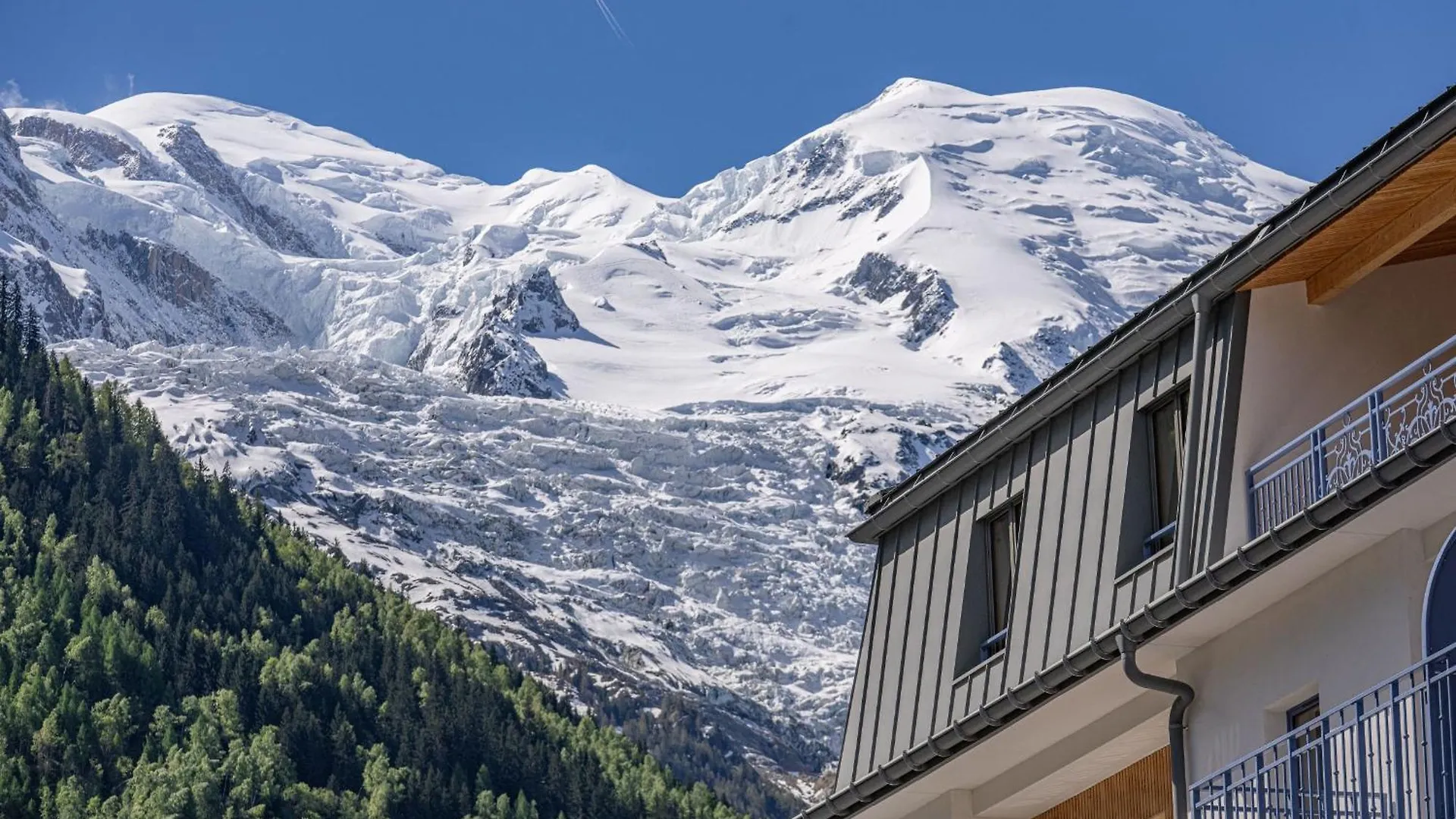 Paradisa- Terrasse Mont-Blanc Chamonix 0*,  França